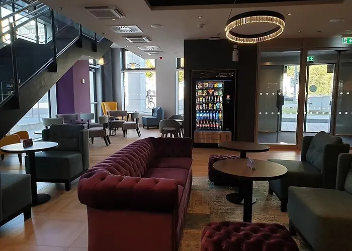 Premier Centre Hotel