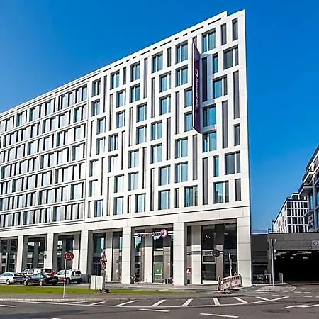 فندق Premier Centre 3*